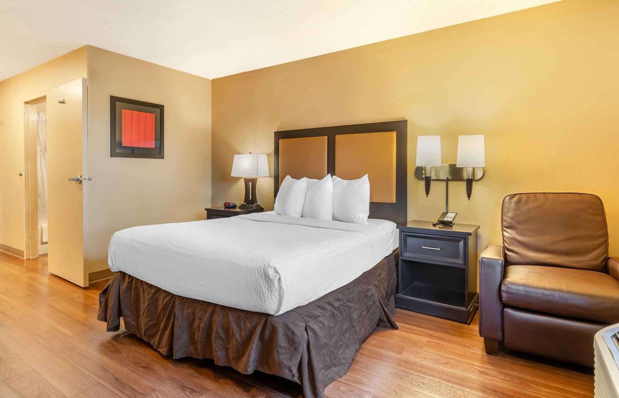 Extended Stay America Suites - Oakland - Emeryville Exterior photo